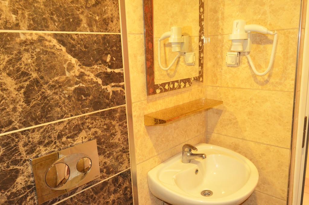 Hotel Yonca Istanbul Ngoại thất bức ảnh